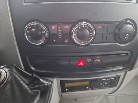 2016 Volkswagen Crafter — sličica 14