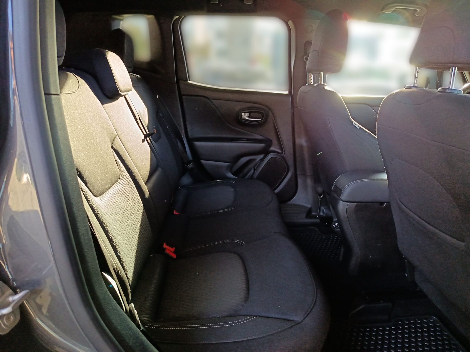 2022 Jeep Renegade — fotografija 20