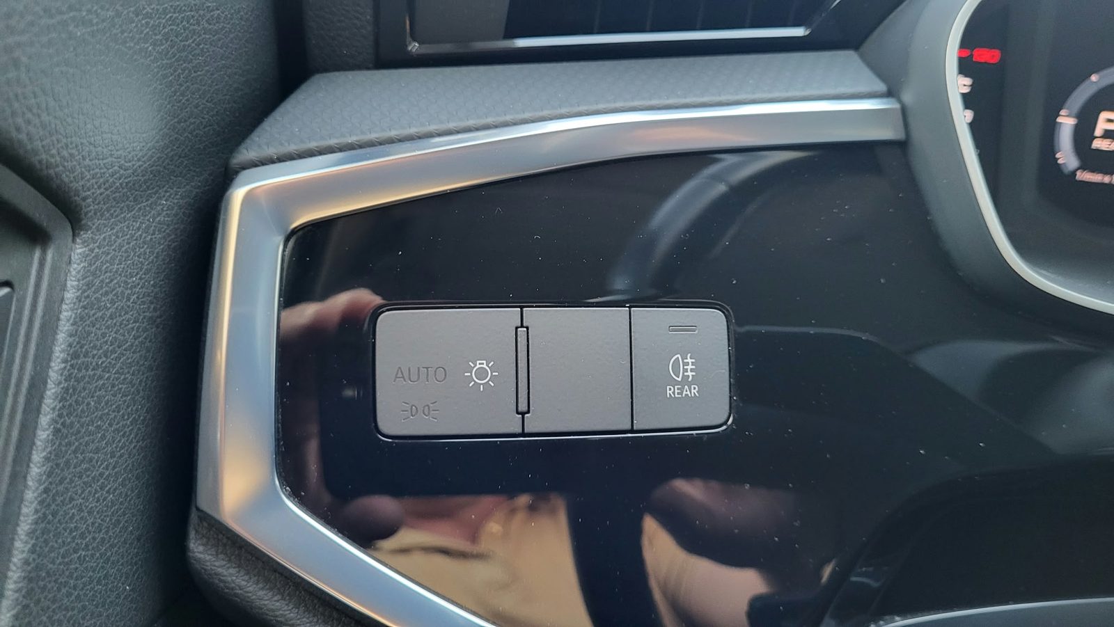 2020 Audi Q3 — fotografija 19