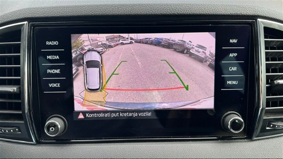 2023 Škoda Karoq — fotografija 17