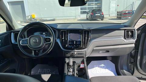 2019 Volvo XC60 — sličica 11
