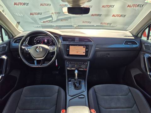 2018 Volkswagen Tiguan R-Line — sličica 12