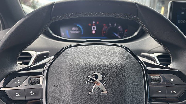 2023 Peugeot 5008 — fotografija 14