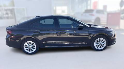 2023 Škoda Octavia — sličica 8