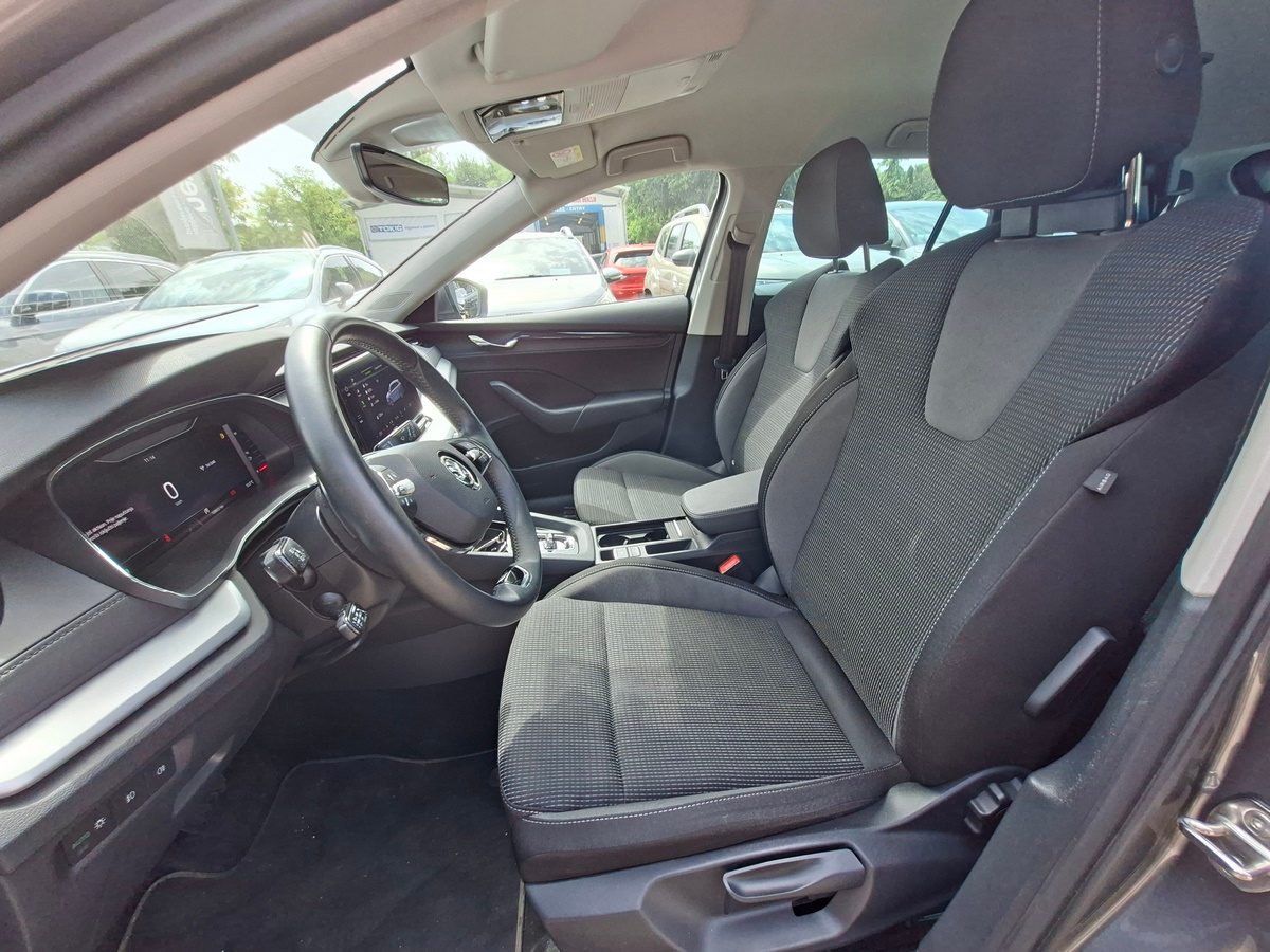2022 Škoda Octavia Combi — fotografija 9