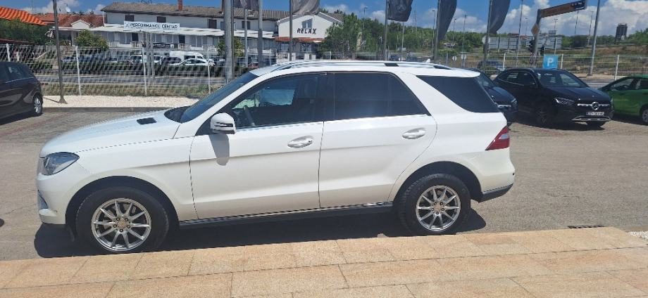 2013 Mercedes-Benz M-klasa — fotografija 5