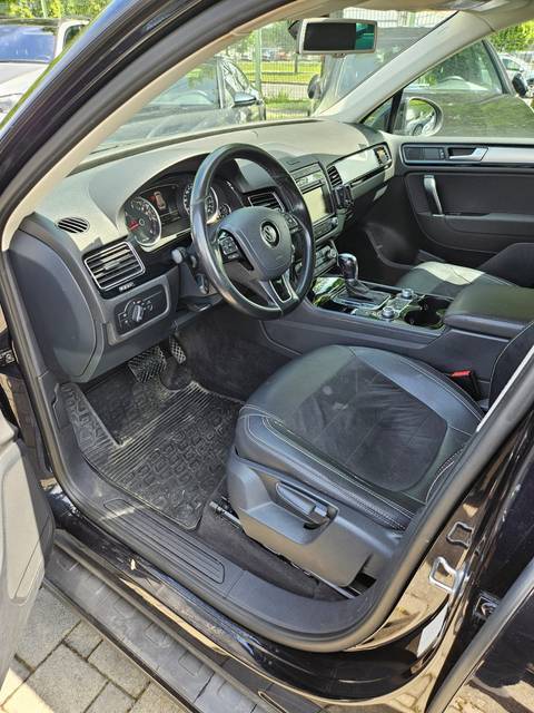 2016 Volkswagen Touareg — sličica 11