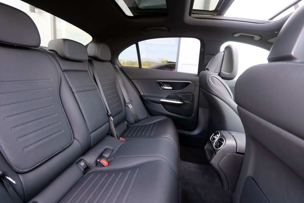 2022 Mercedes-Benz C-klasa AMG Line — fotografija 8