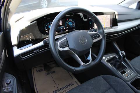 2023 Volkswagen Golf — sličica 9