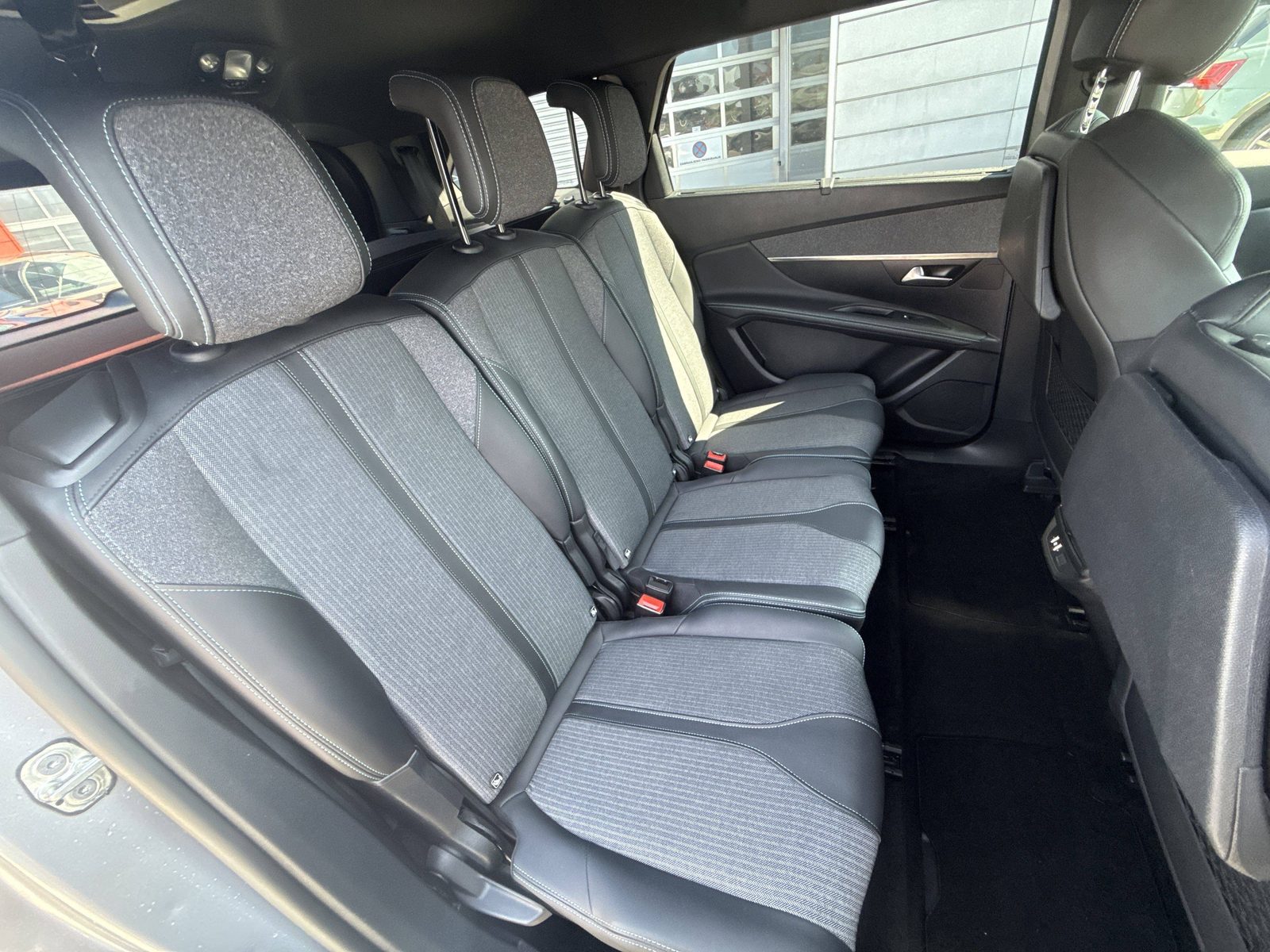 2023 Peugeot 5008 — fotografija 22