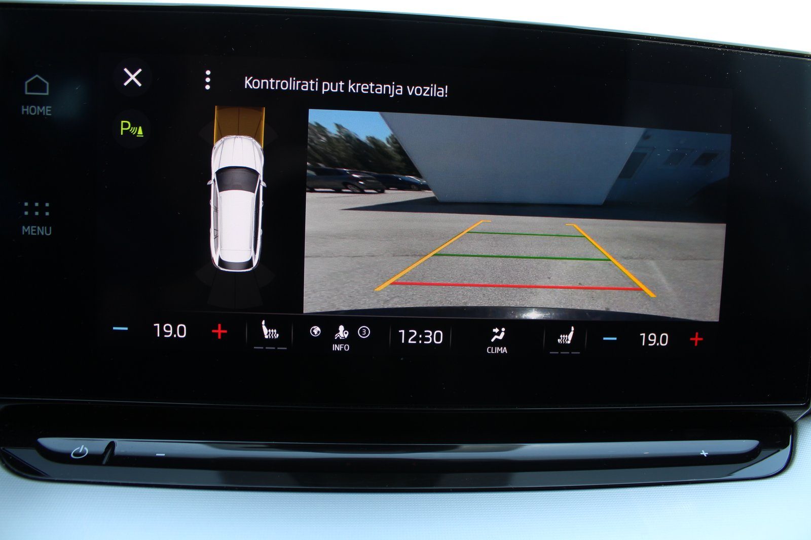 2021 Škoda Octavia Combi — fotografija 12