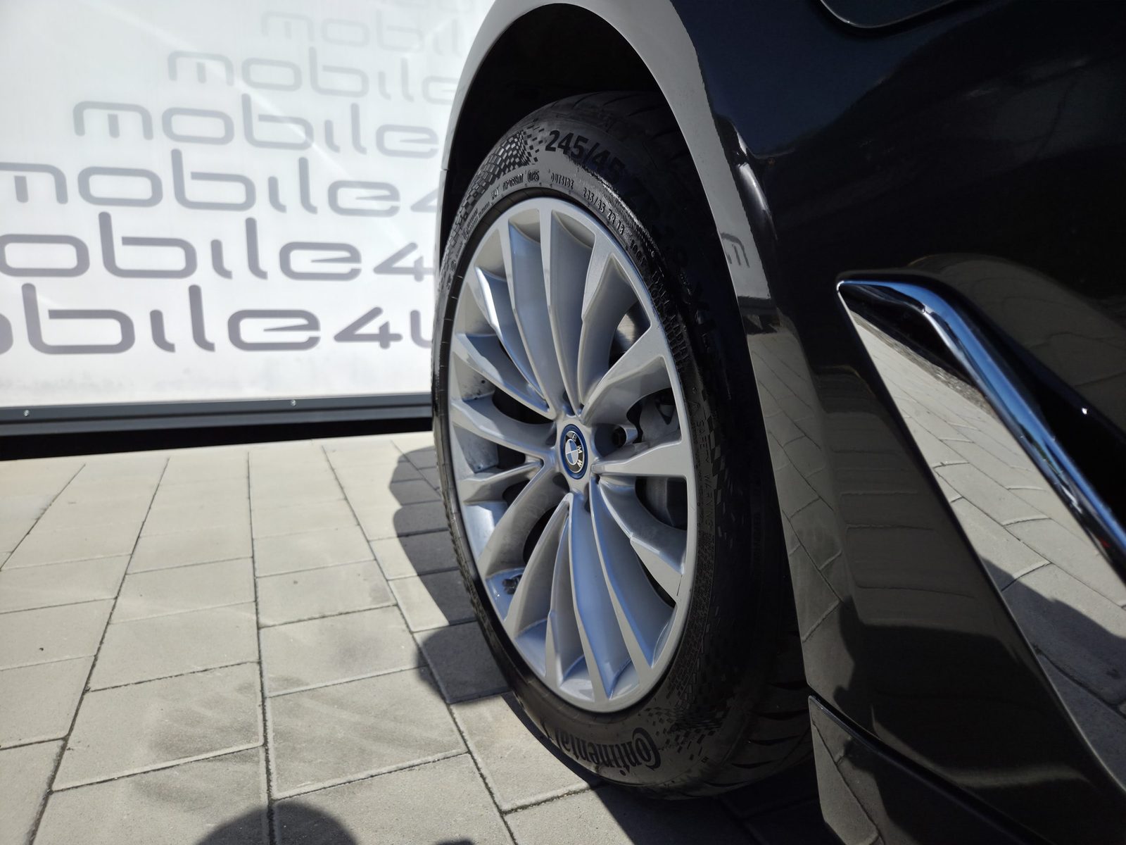 2022 BMW Serija 5 — fotografija 5