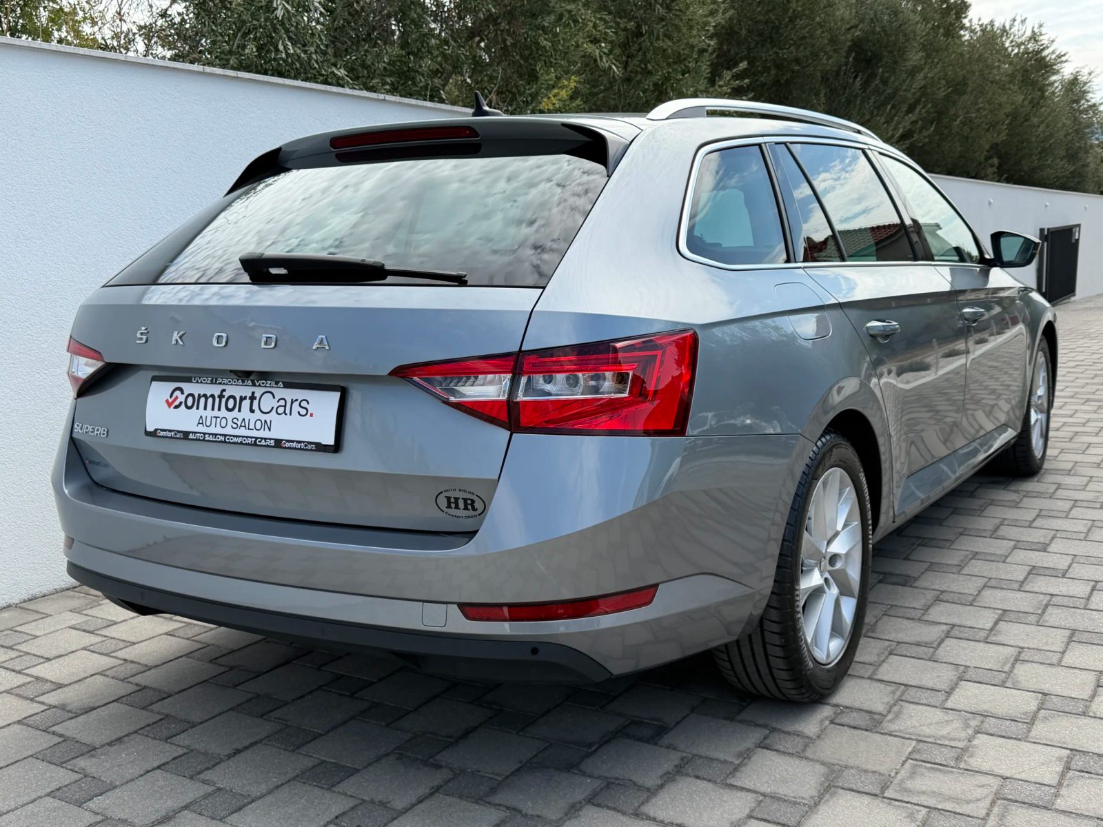 2021 Škoda Superb — fotografija 6
