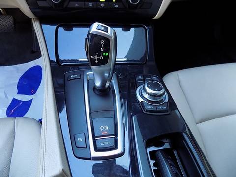 2010 BMW Serija 5 — sličica 16