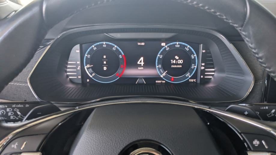 2022 Škoda Octavia — fotografija 16
