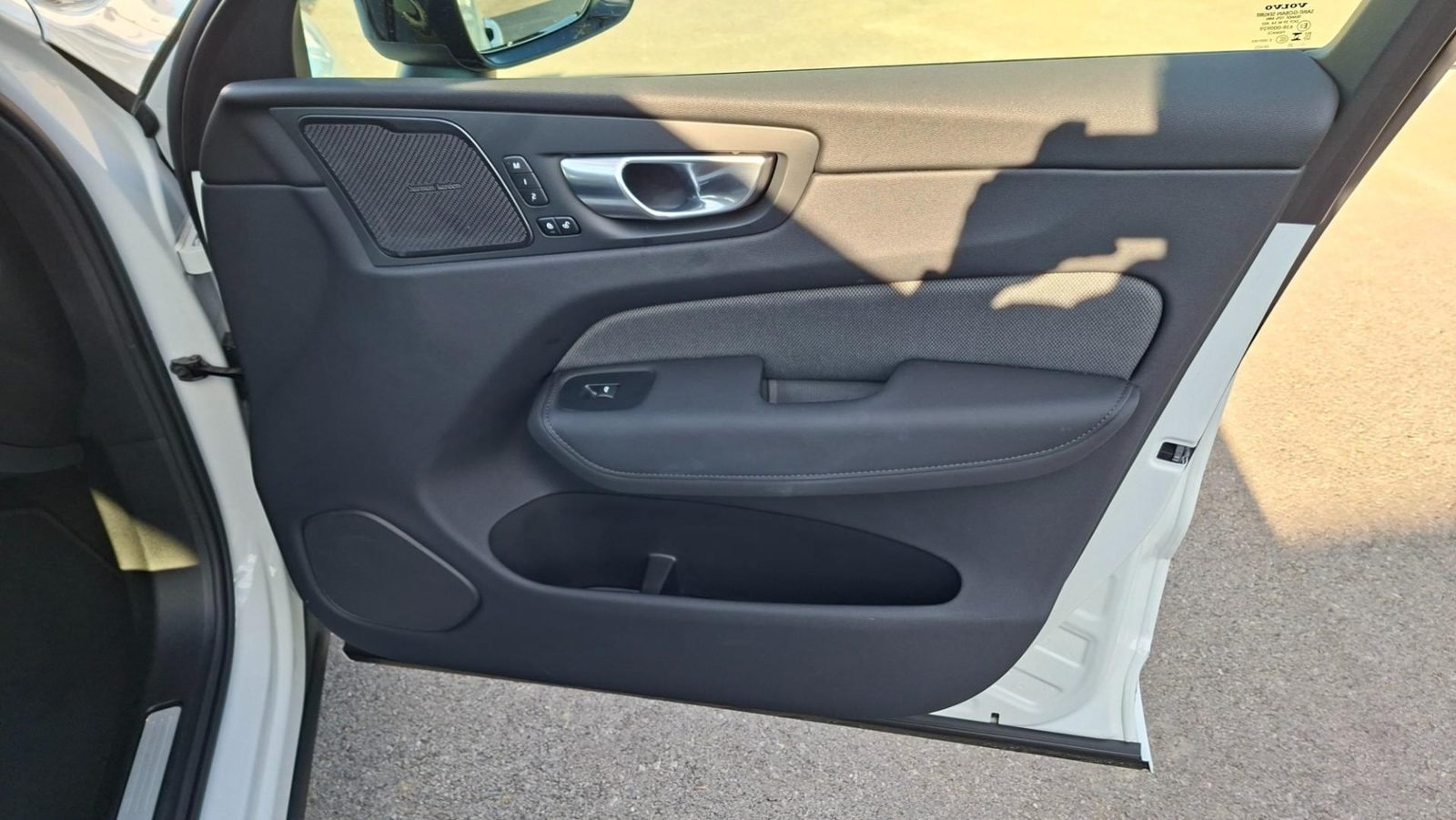 2025 Volvo XC60 — fotografija 7