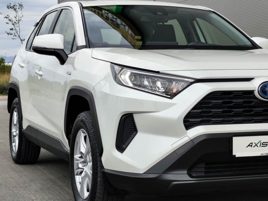 2021 Toyota RAV4 — fotografija 14