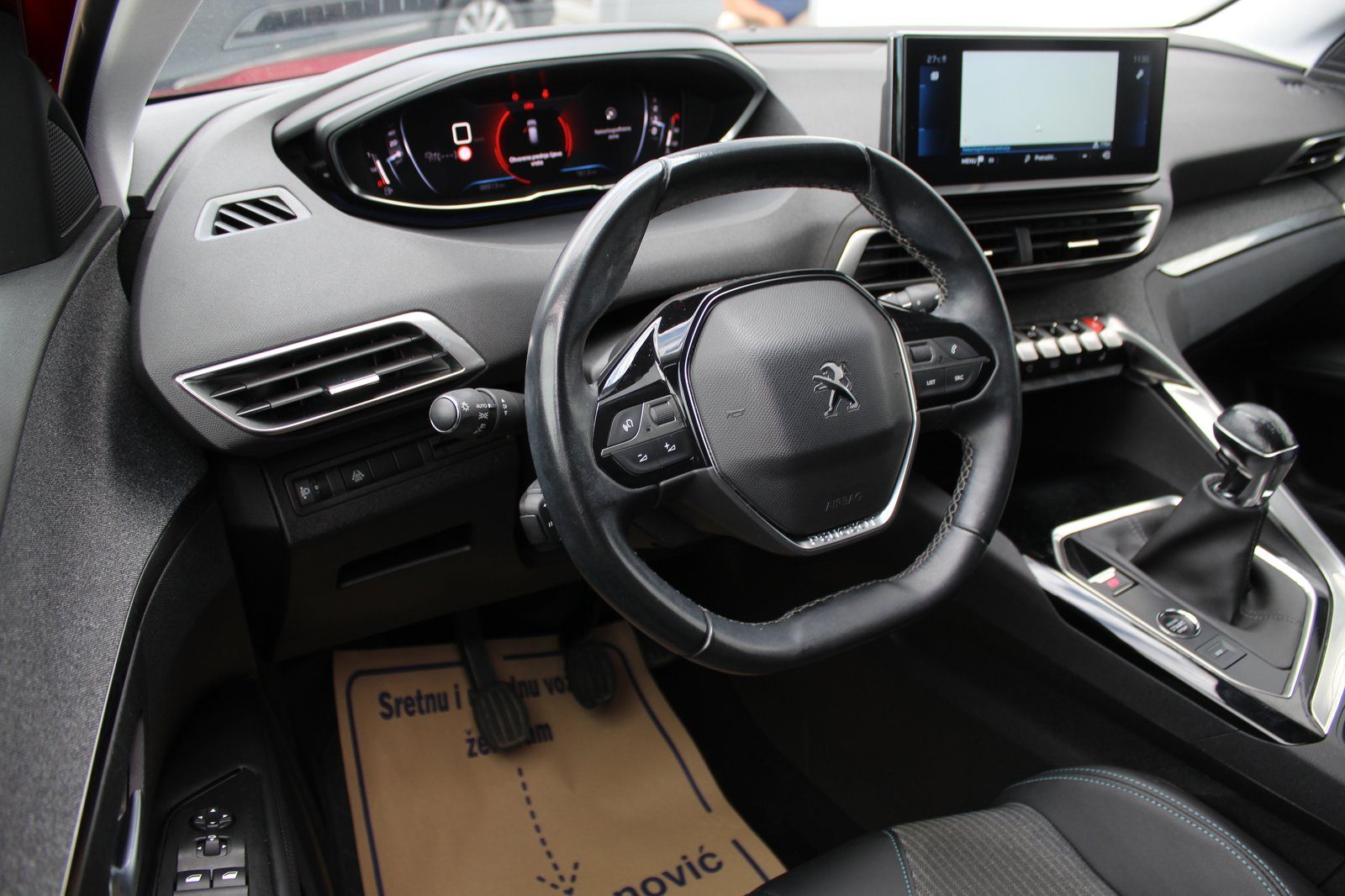 2022 Peugeot 3008 — fotografija 9
