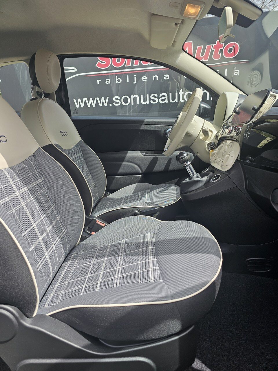 2021 Fiat 500 — fotografija 13
