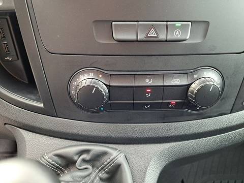 2021 Mercedes-Benz Vito — sličica 19