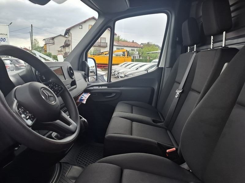 2023 Mercedes-Benz Sprinter — fotografija 12