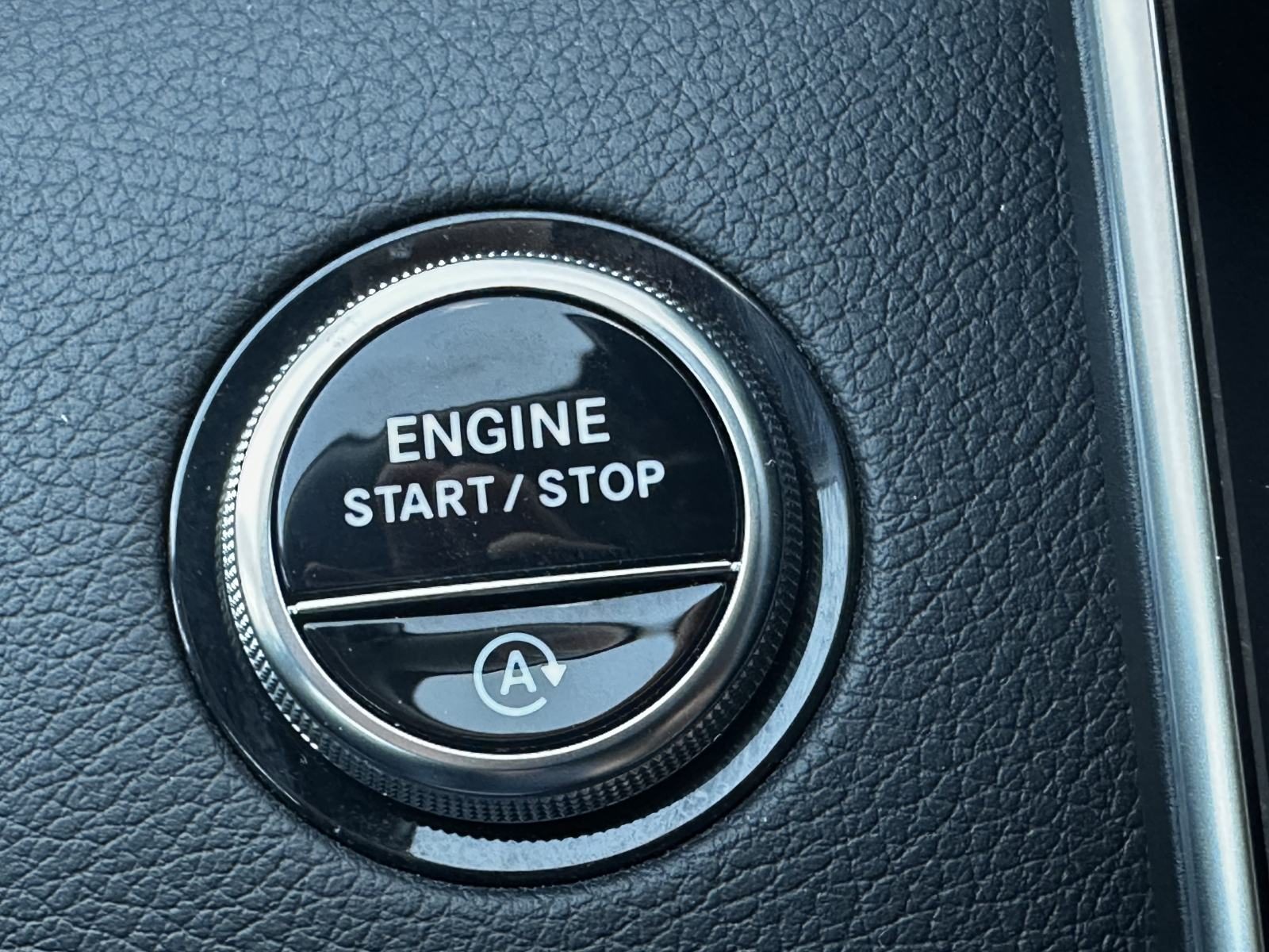 2023 Mercedes-Benz C-klasa — fotografija 20