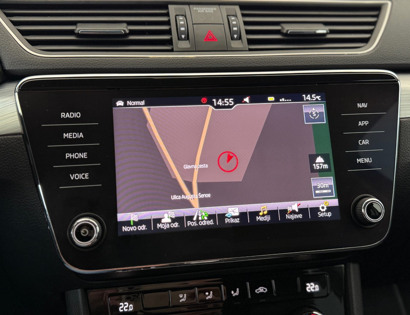 2020 Škoda Superb — fotografija 16