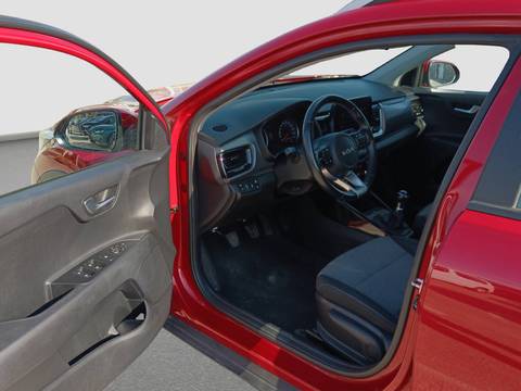 2023 Kia Stonic — sličica 11