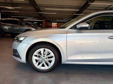 2022 Škoda Octavia Combi — sličica 11