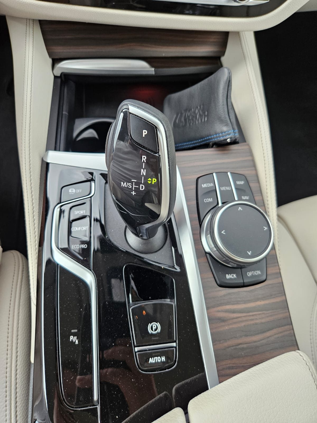 2023 BMW Serija 5 — fotografija 18