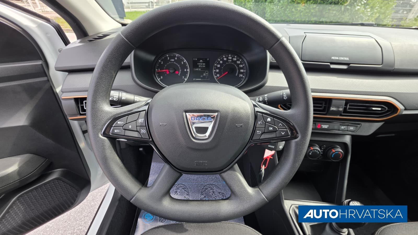 2022 Dacia Sandero — fotografija 12