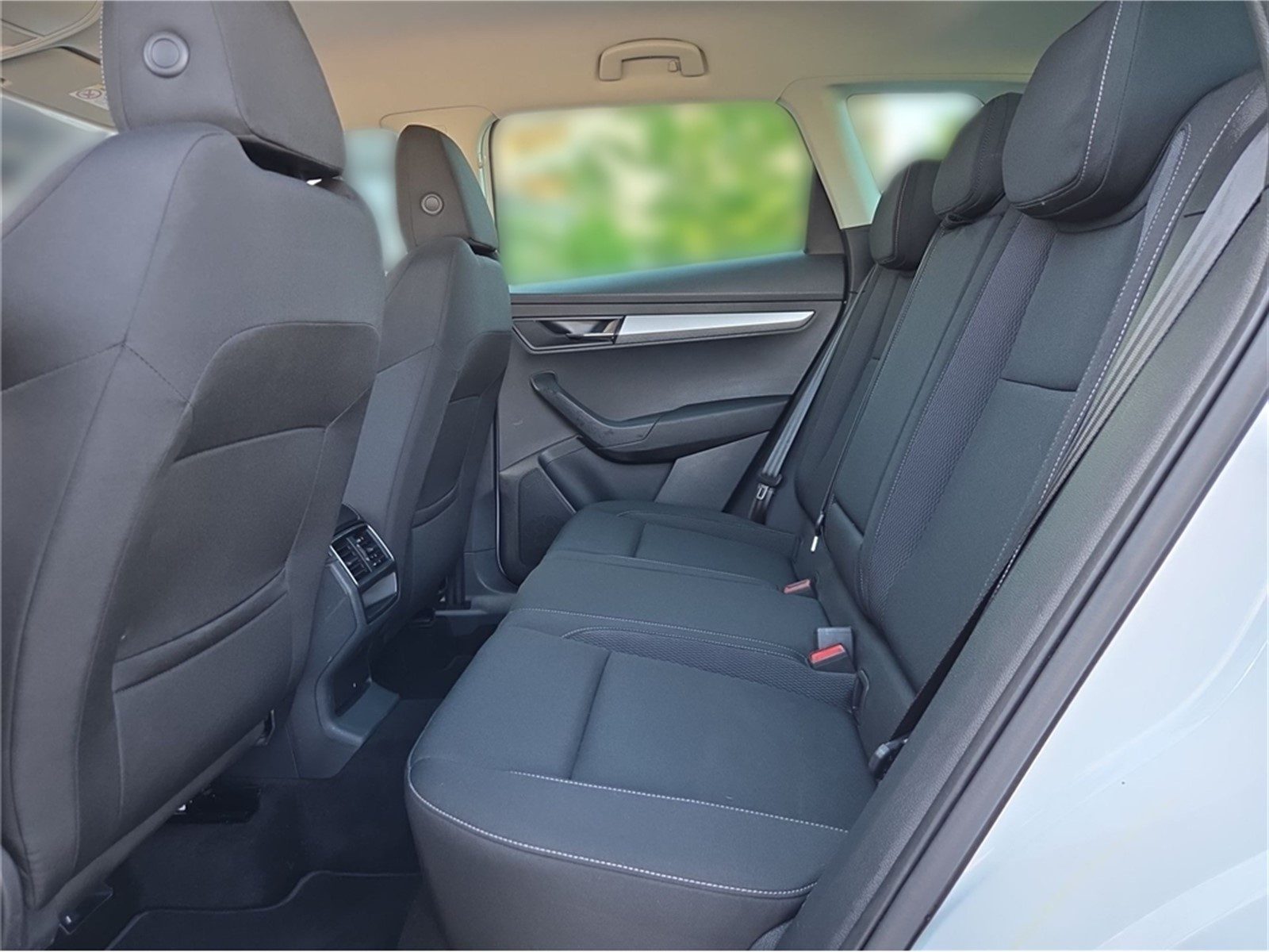 2023 Škoda Karoq — fotografija 11