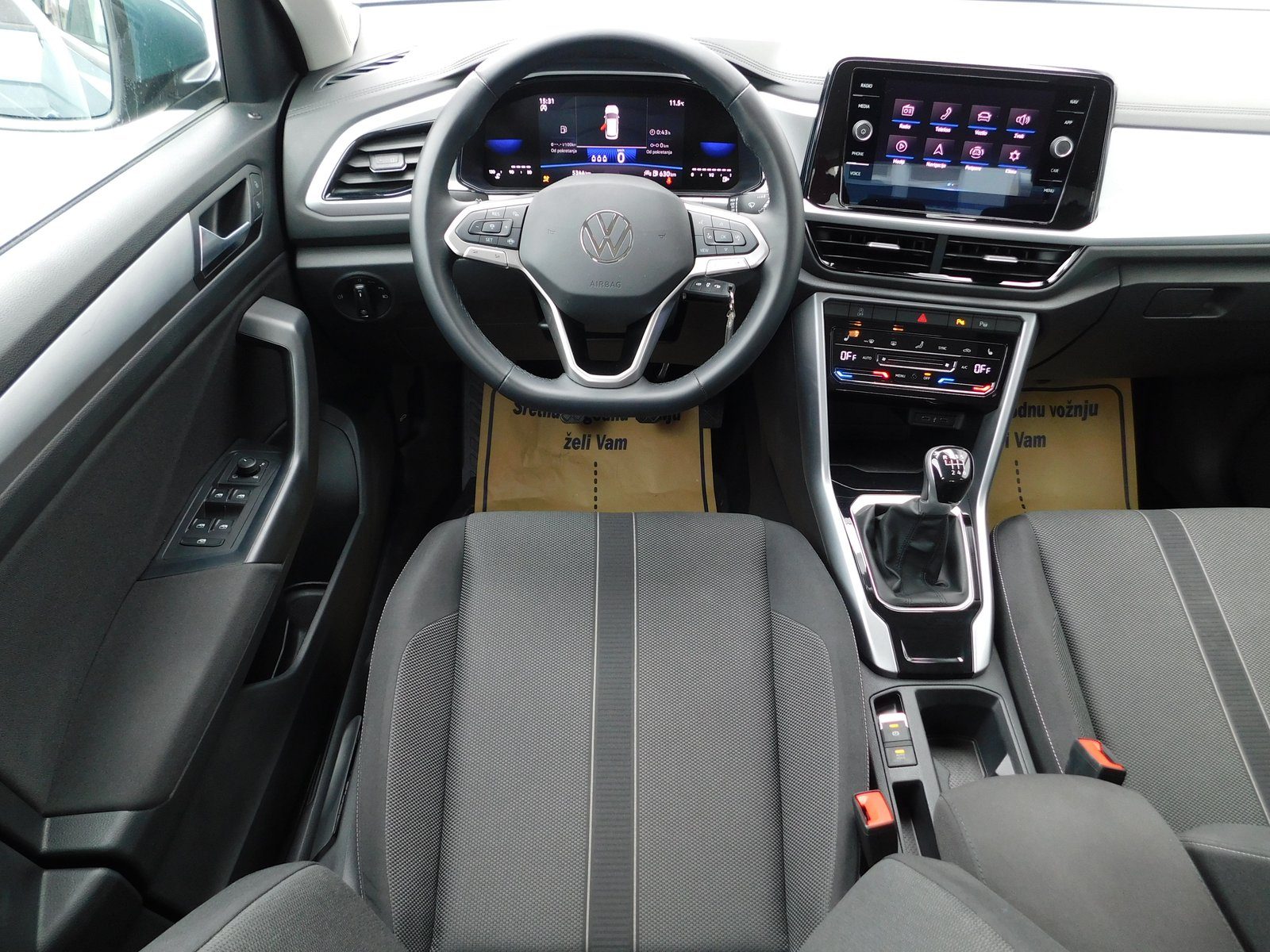 2023 Volkswagen T-Roc — fotografija 10