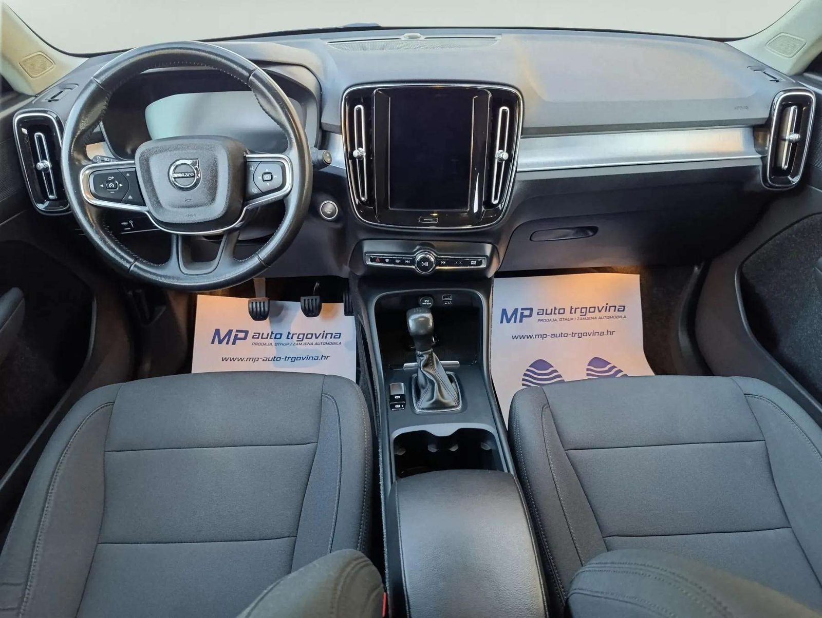 2020 Volvo XC40 — fotografija 14