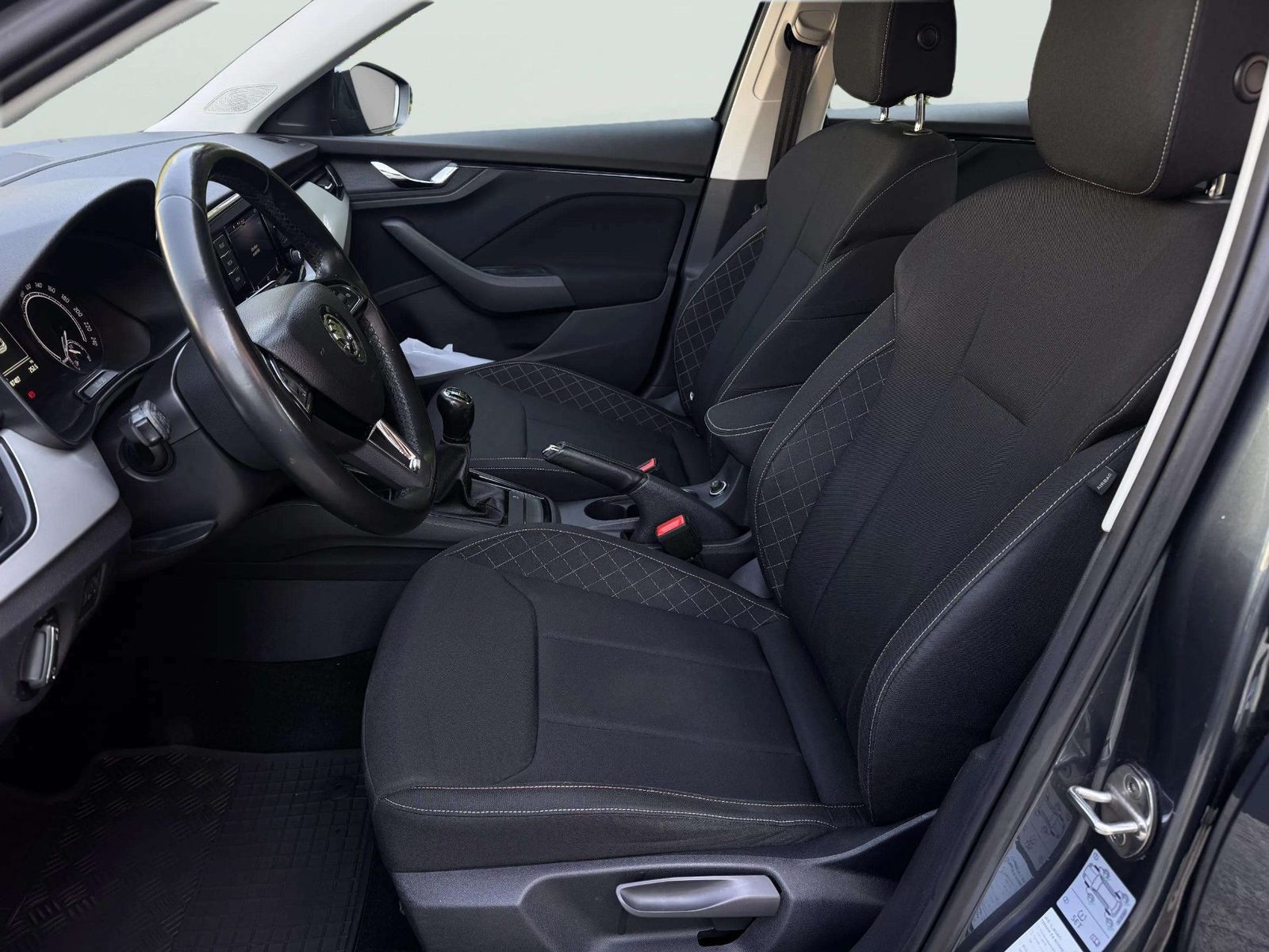 2019 Škoda Scala — fotografija 11
