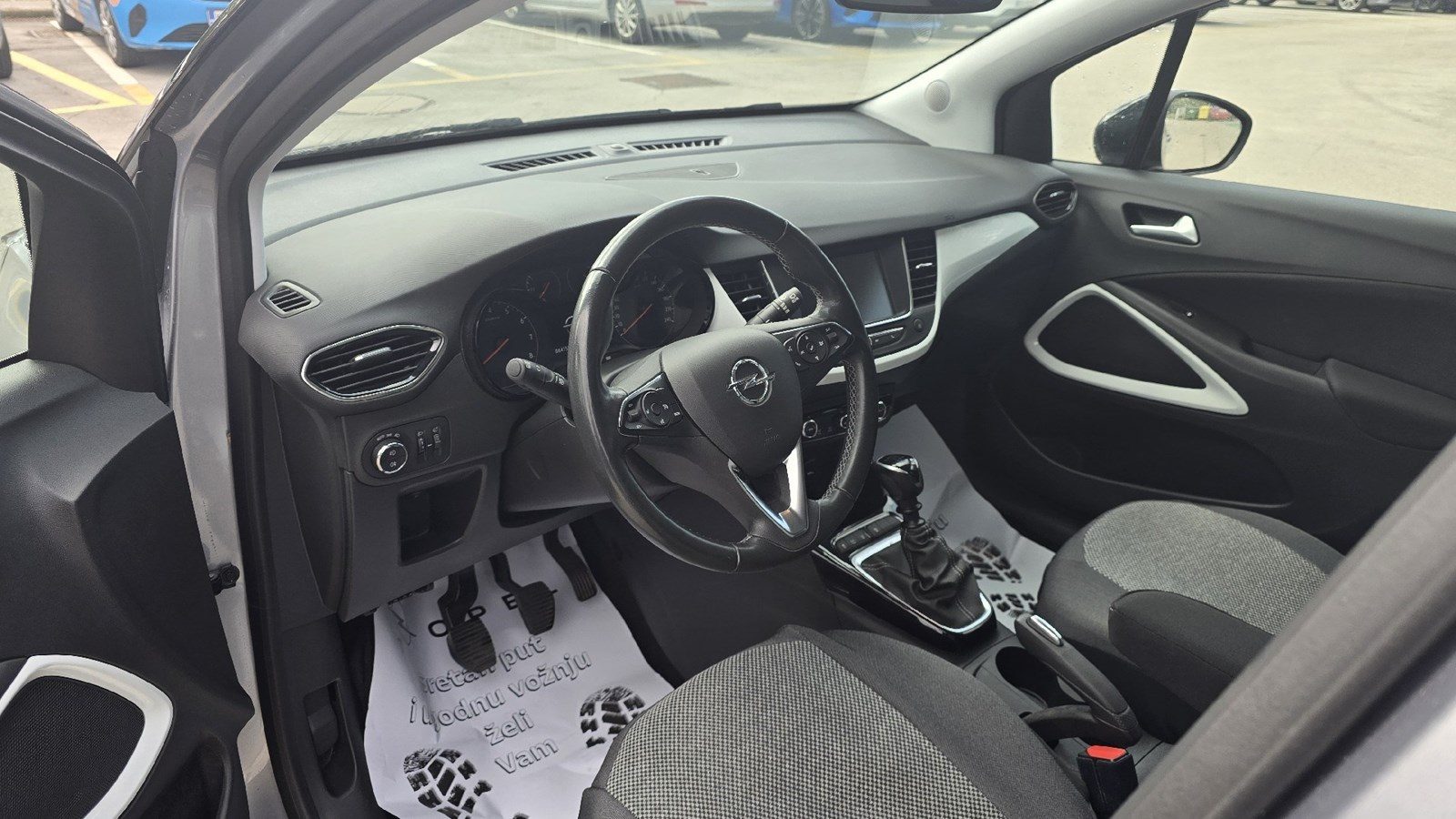 2022 Opel Crossland — fotografija 9