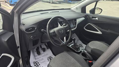 2022 Opel Crossland — sličica 9