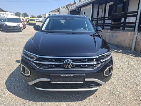 2023 Volkswagen T-Roc — sličica 2