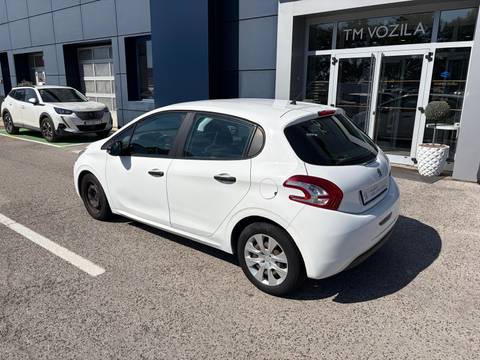 2013 Peugeot 208 — sličica 5