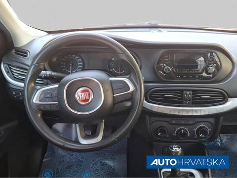 2017 Fiat Tipo — sličica 10