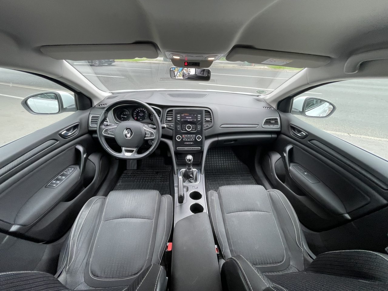 2019 Renault Megane Grandtour — fotografija 11