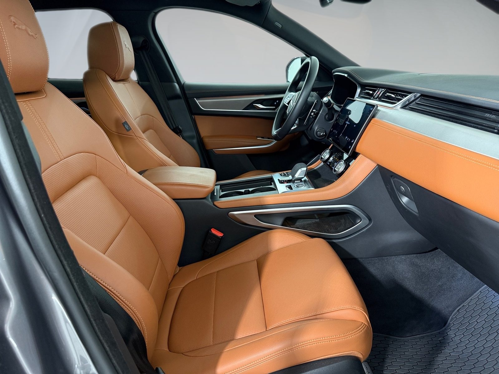 2025 Jaguar F-Pace — fotografija 23