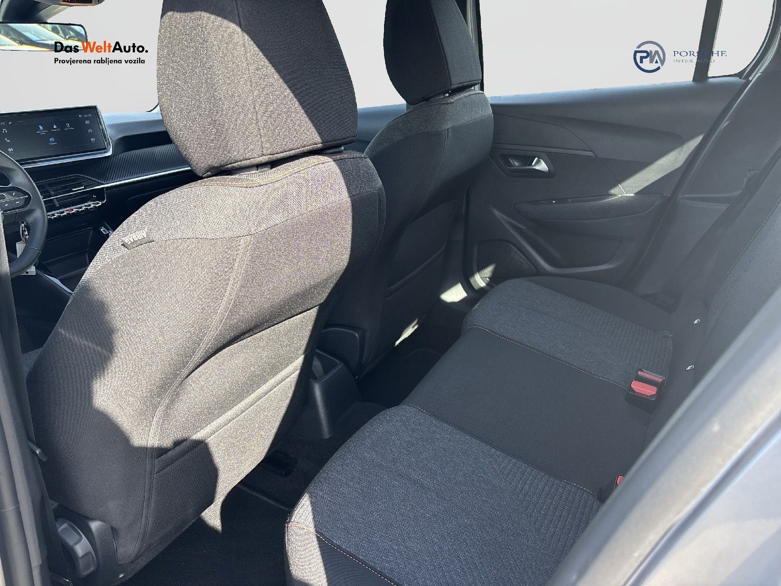 2025 Peugeot 208 — fotografija 12