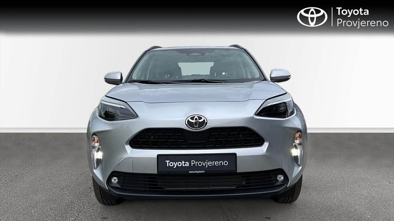 2025 Toyota Yaris Cross — fotografija 3
