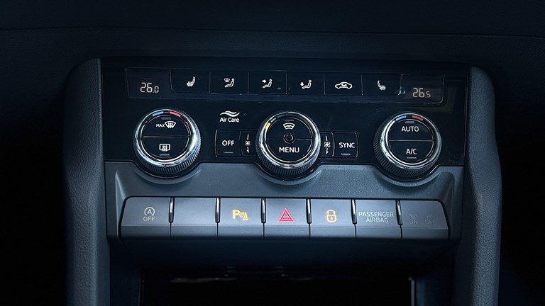 2021 Škoda Karoq — fotografija 12