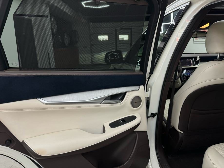 2019 Infiniti QX50 — fotografija 14
