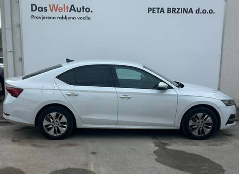 2022 Škoda Octavia — sličica 4