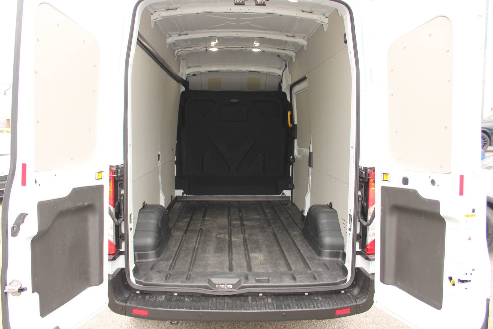 2024 Ford Transit — fotografija 7