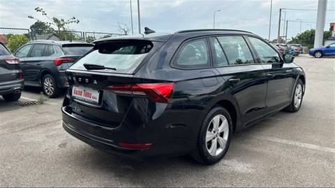 2022 Škoda Octavia — sličica 5