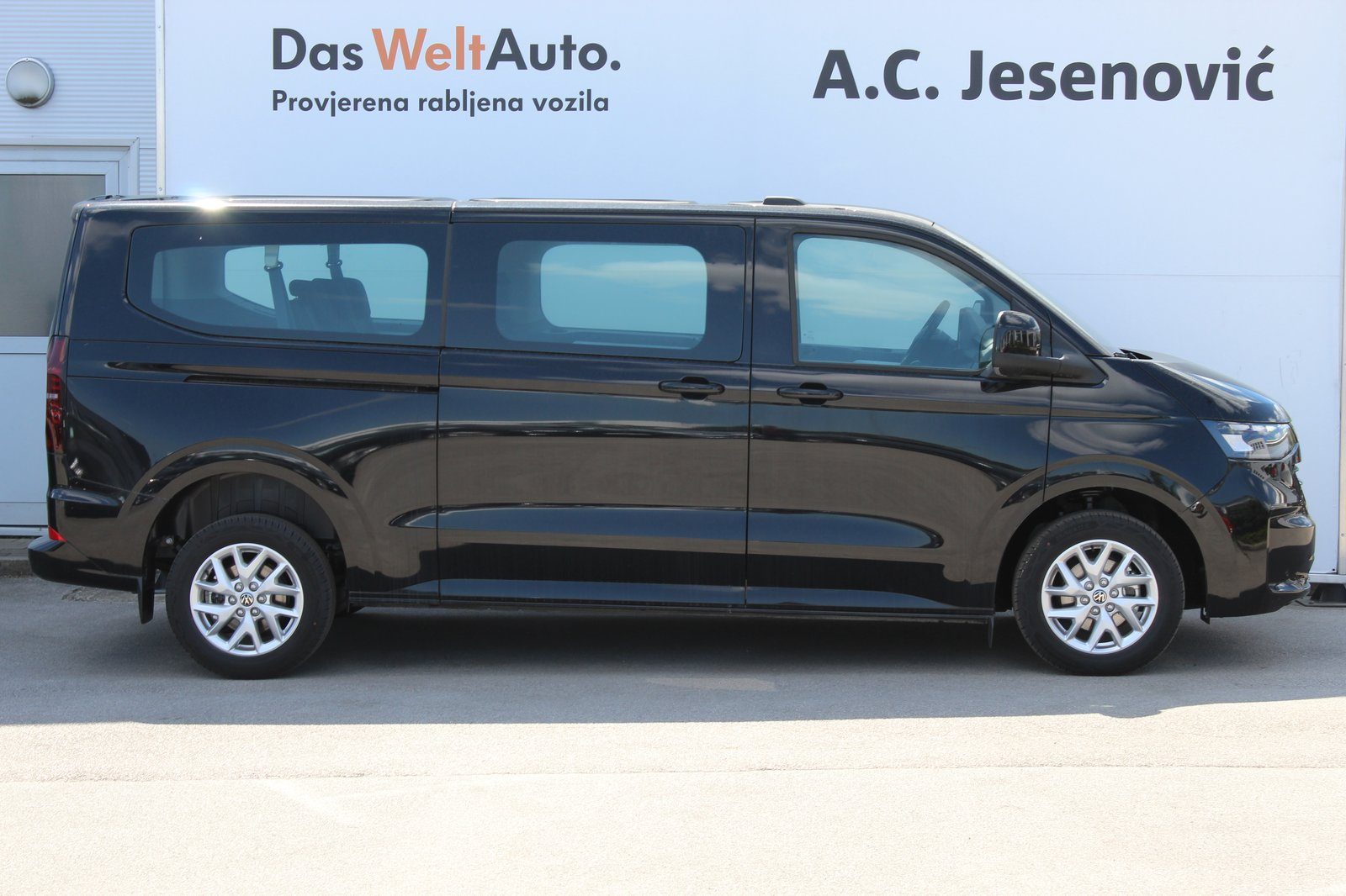 2026 Volkswagen Caravelle — fotografija 4